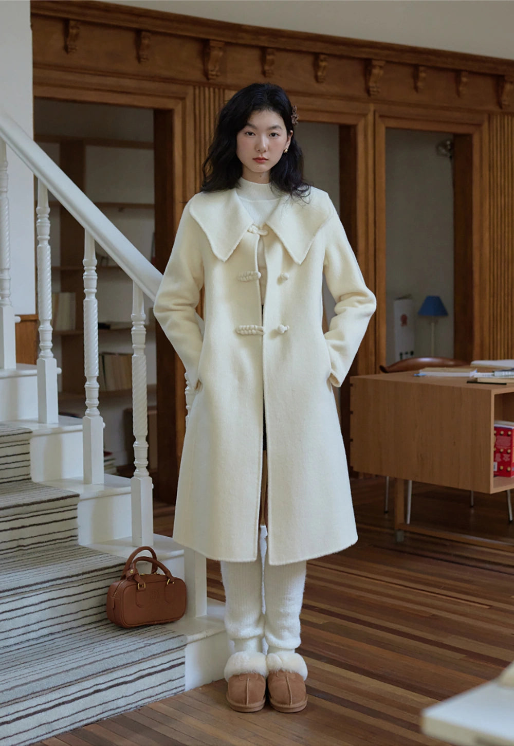 Women's Wool Coat with Oversized Collar