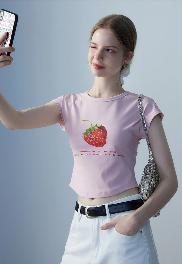 T-Shirt Potongan Cetakan Grafik Strawberi Wanita