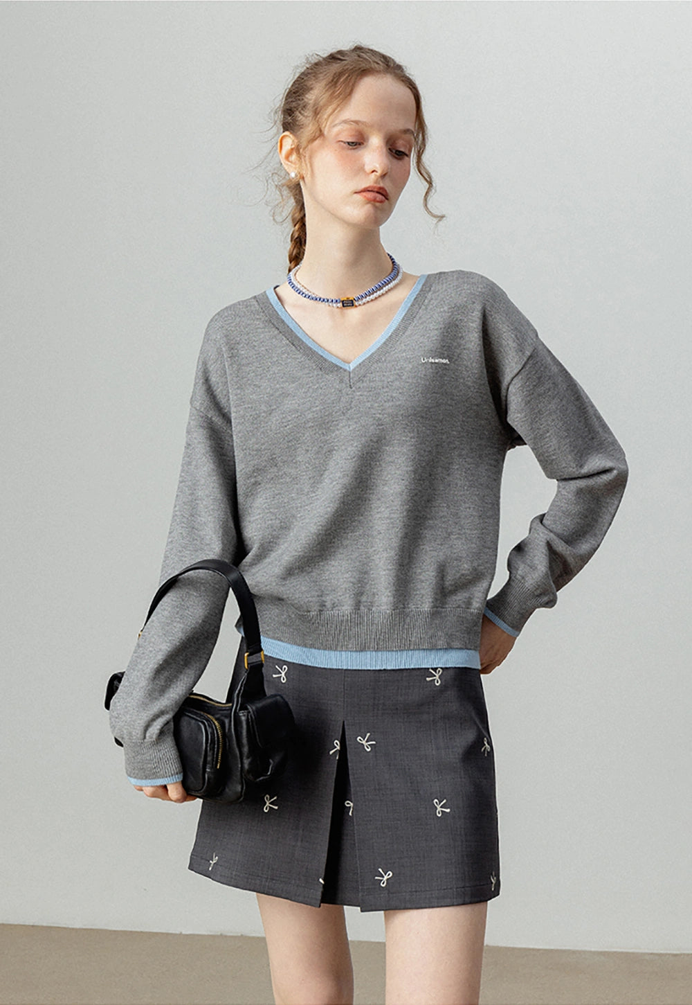 V-Neck Contrast Trim Sweater