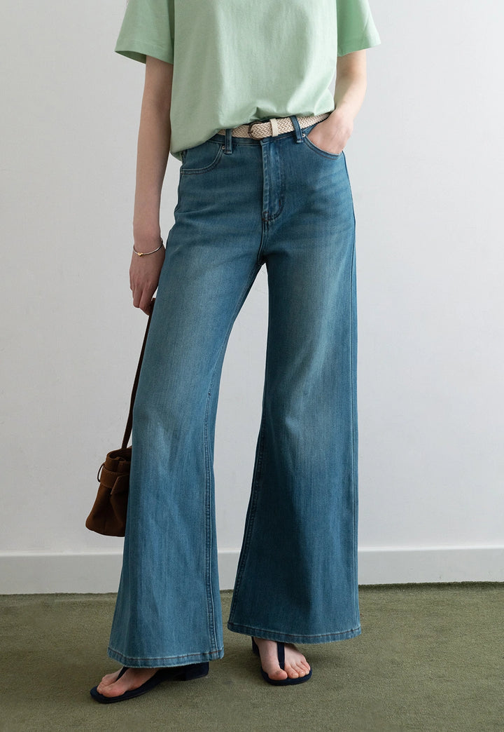 Classic Wide-Leg Denim Jeans