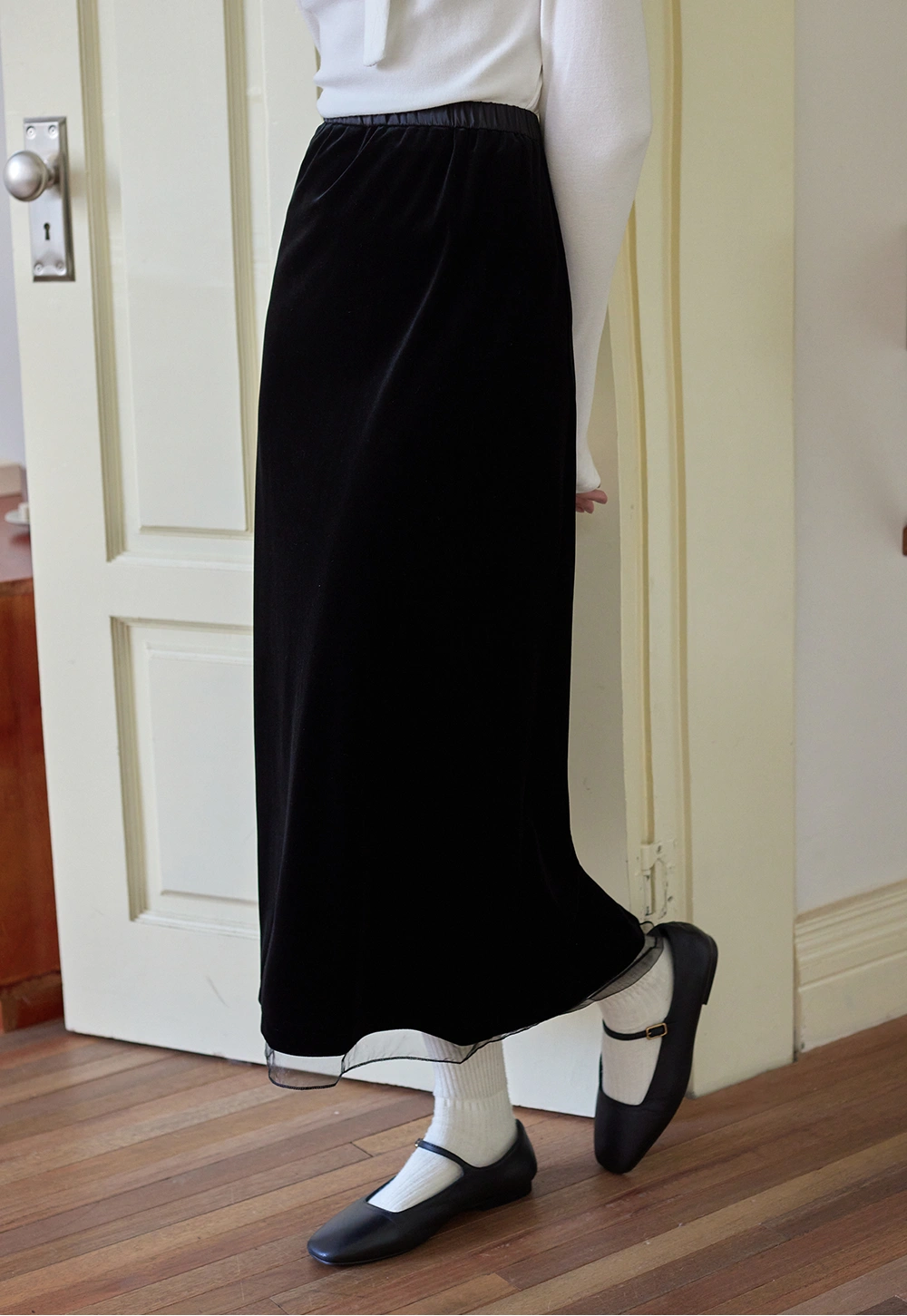 Women's Velvet A-Line Midi Skirt