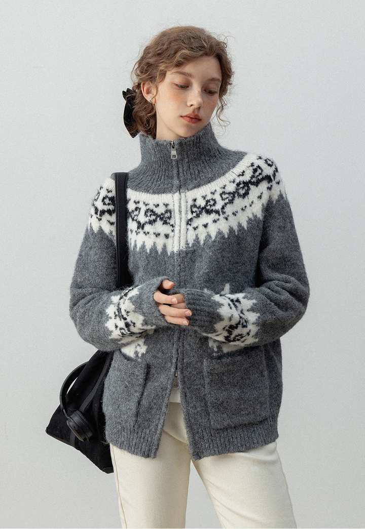 Women's High Neck Rabbit Pattern Zip-Up Knit Cardigan With Pockets