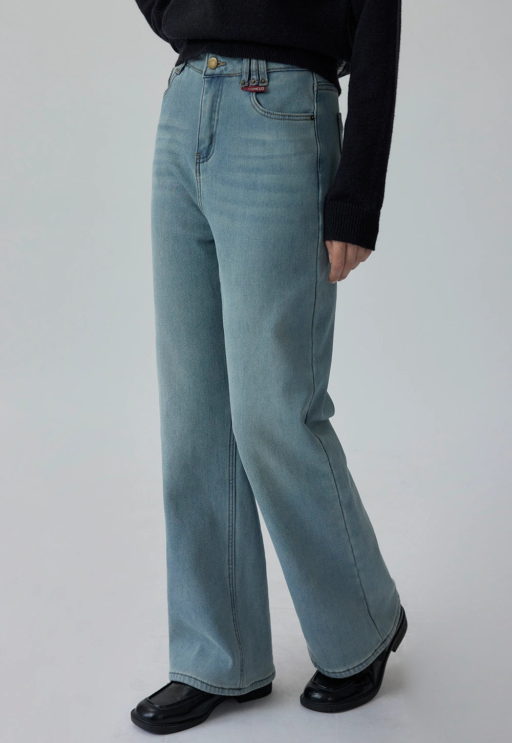 Women's Straight-Leg Fleece-Lined Jeans with Belt