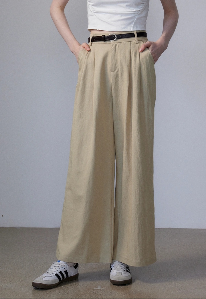 Women's Pleated Wide-Leg Trousers