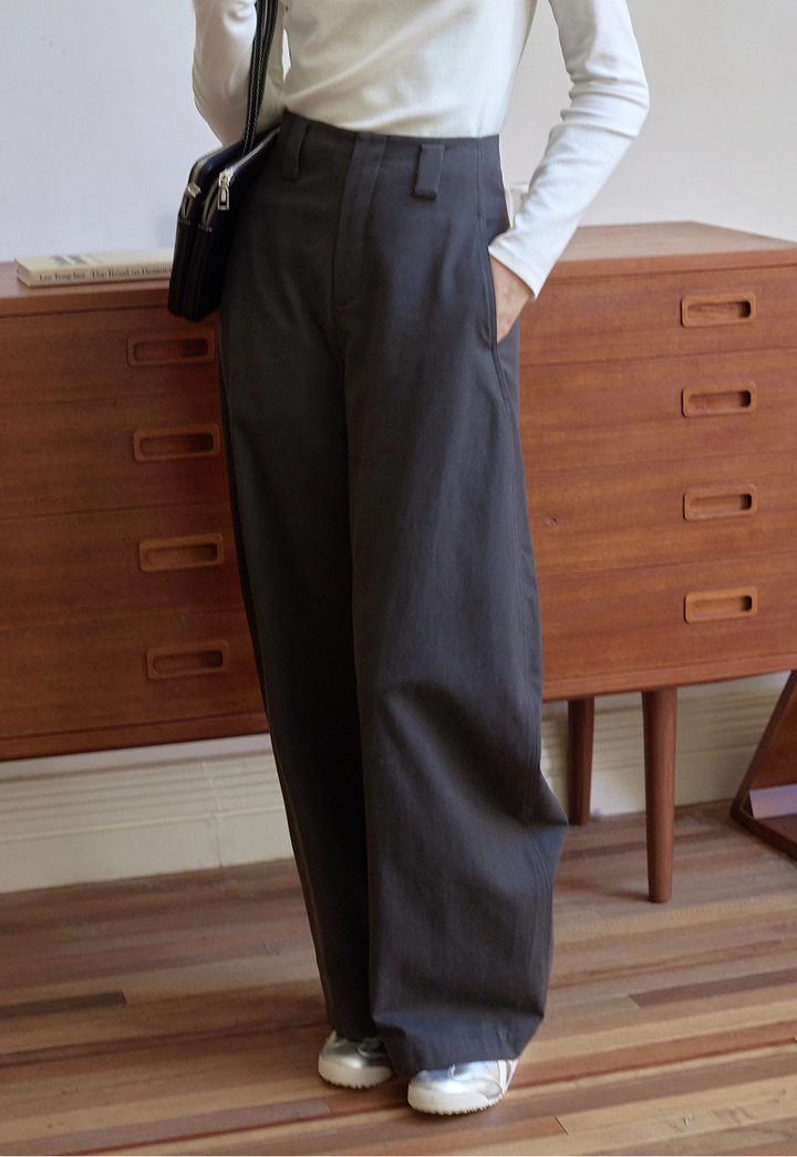 Wide-Leg High-Waist Banana Pants