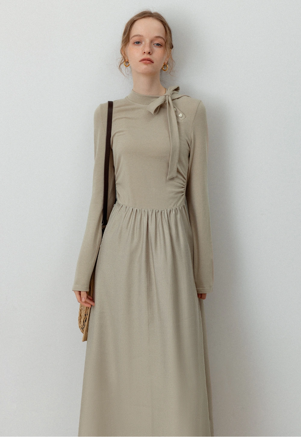 Women's Long-Sleeve Tie-Neck Midi Dress