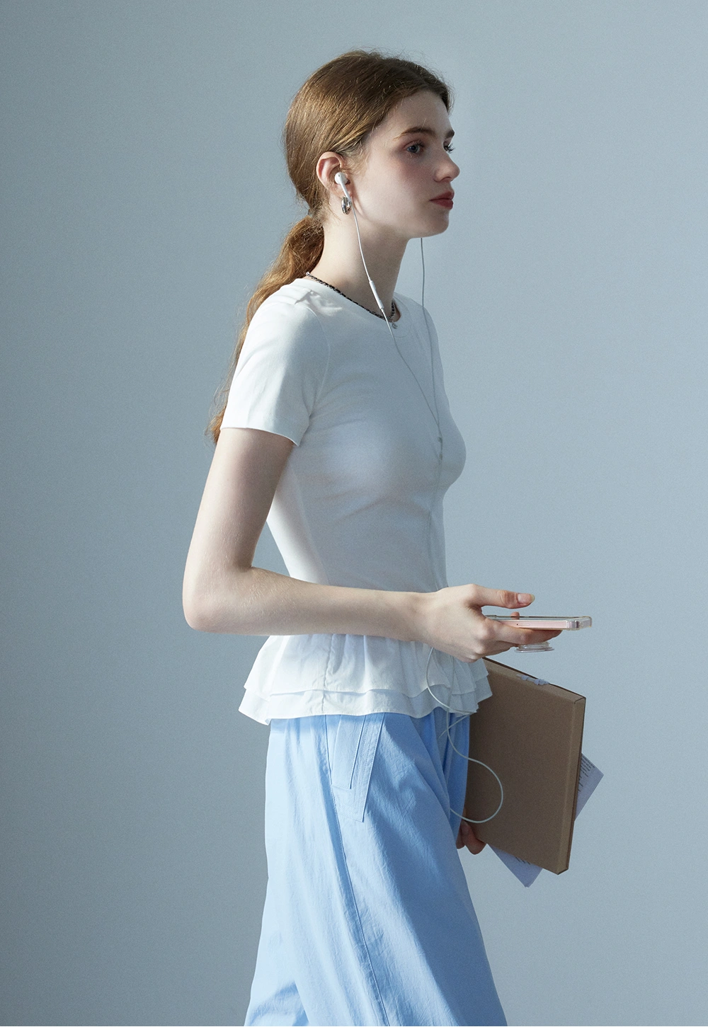 T-shirt court à ourlet volanté pour femmes