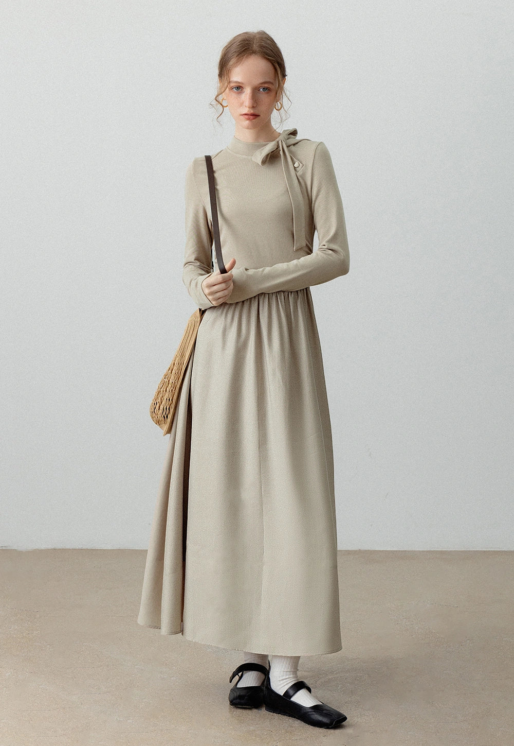 Women's Long-Sleeve Tie-Neck Midi Dress