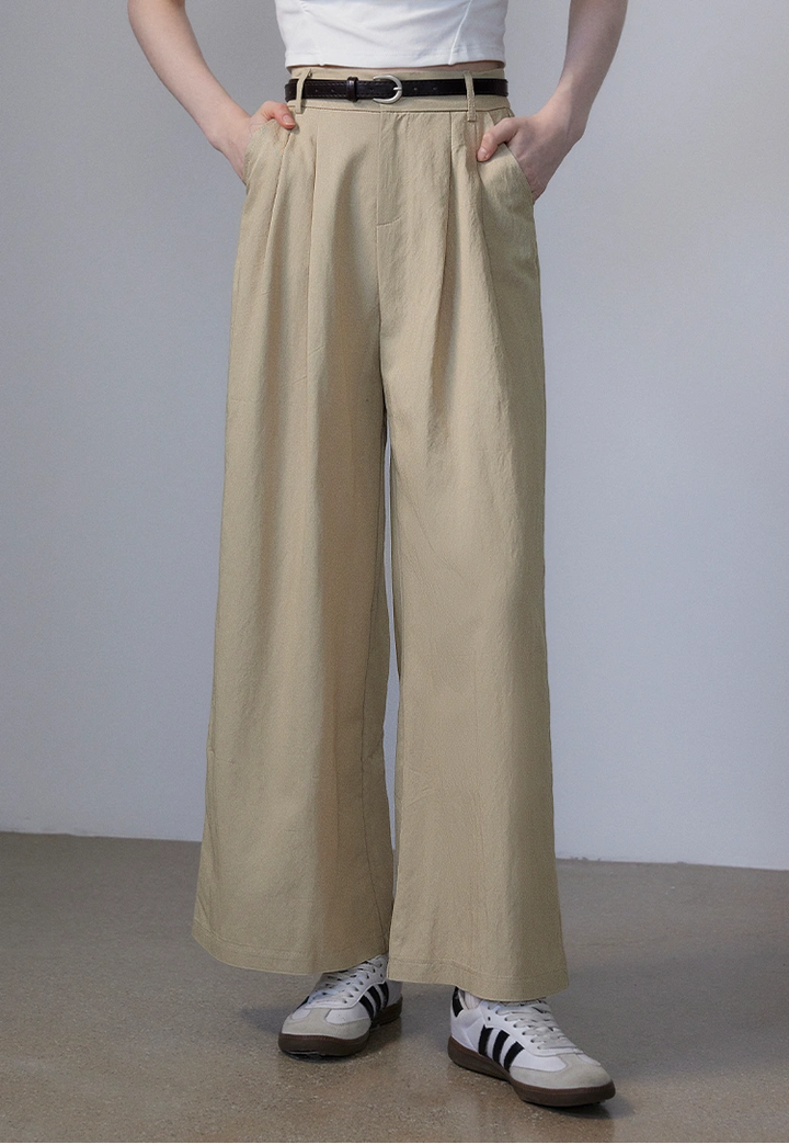 Women's Pleated Wide-Leg Trousers