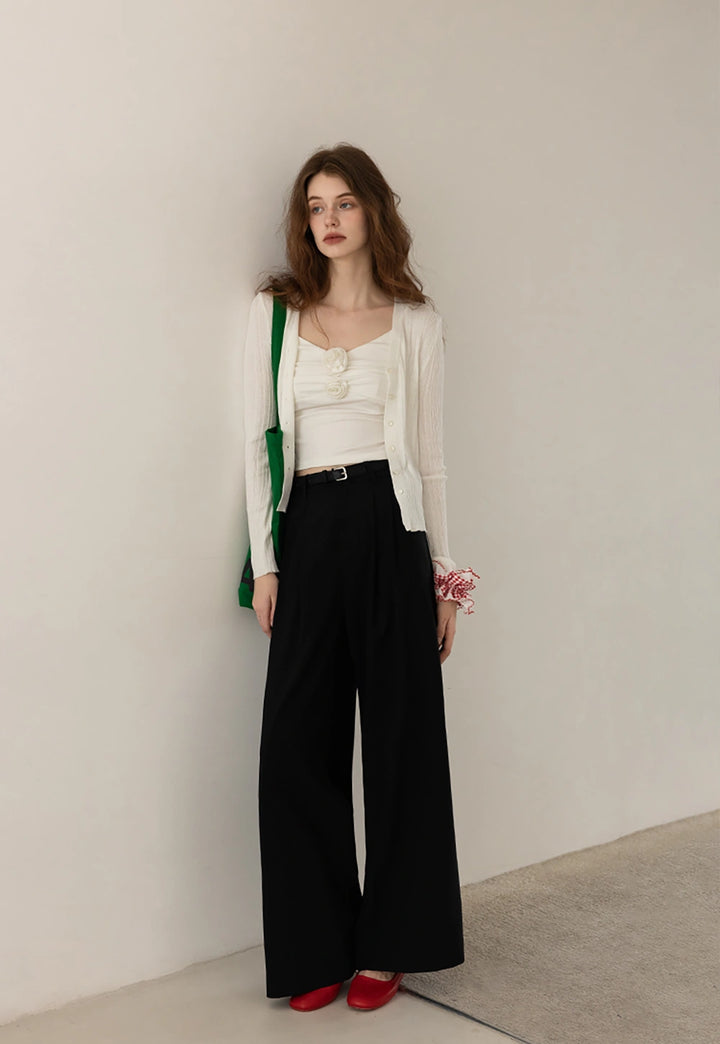 Chic Pleated Wide-Leg Pant