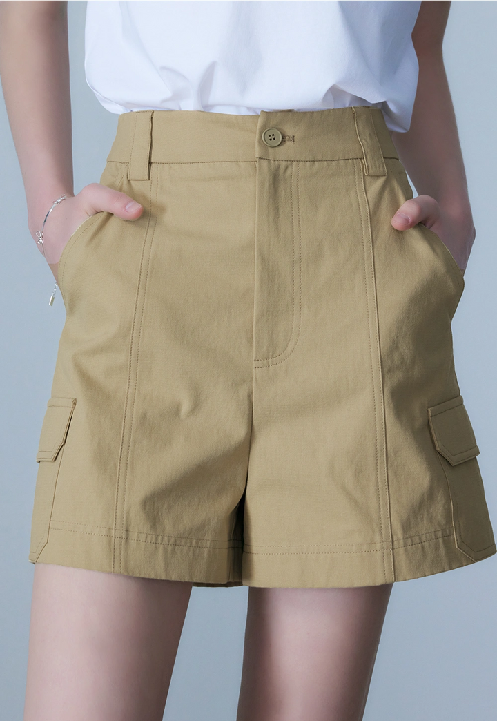 Pantaloncini cargo da donna con tasche laterali