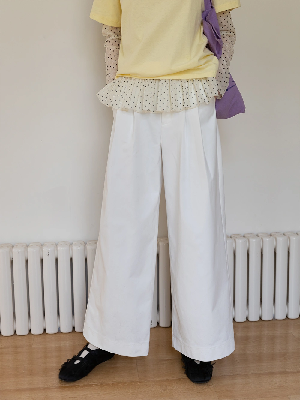 Women's White Wide-Leg Pleated Trousers