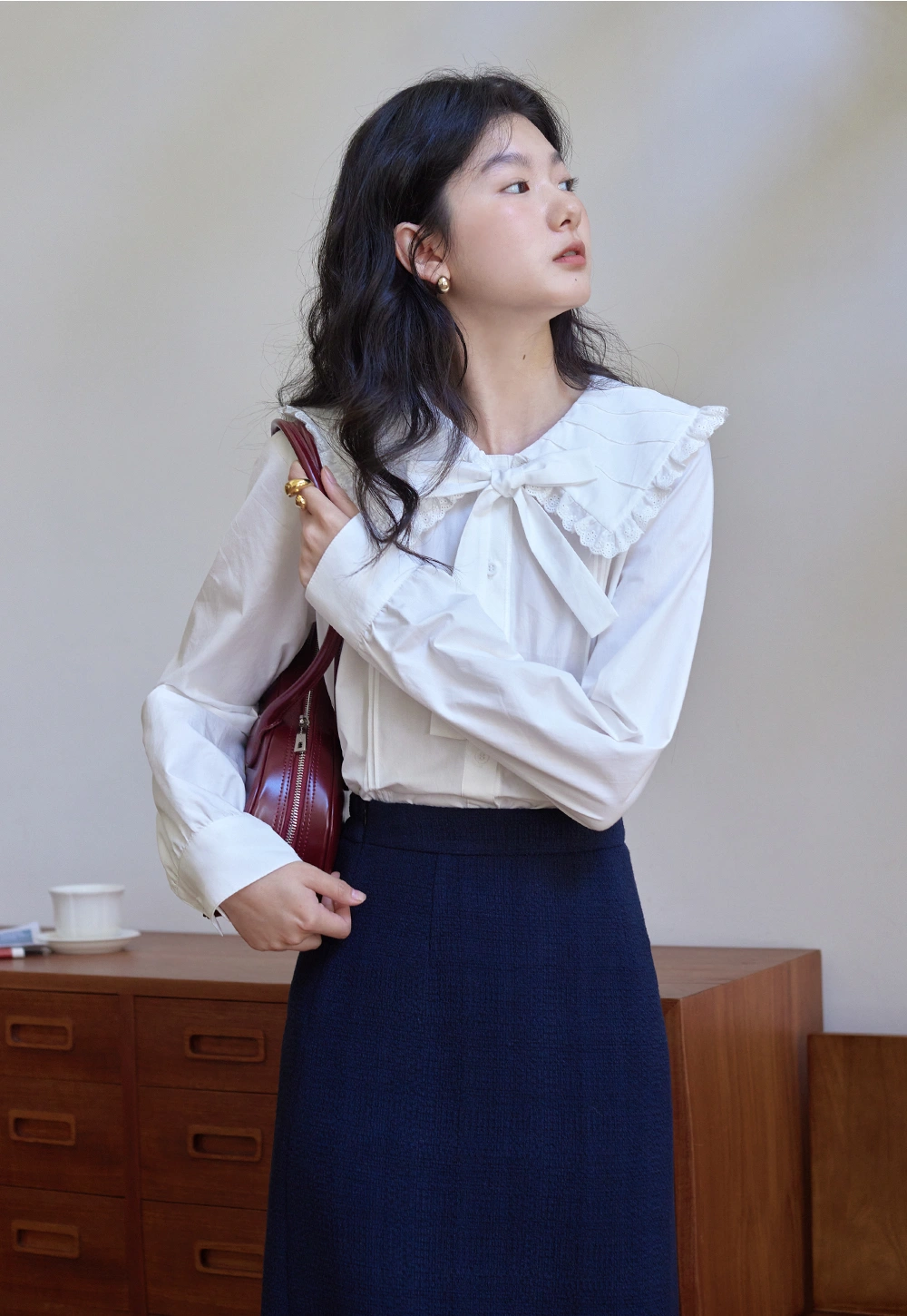 Women's Ruffled Collar Blouse