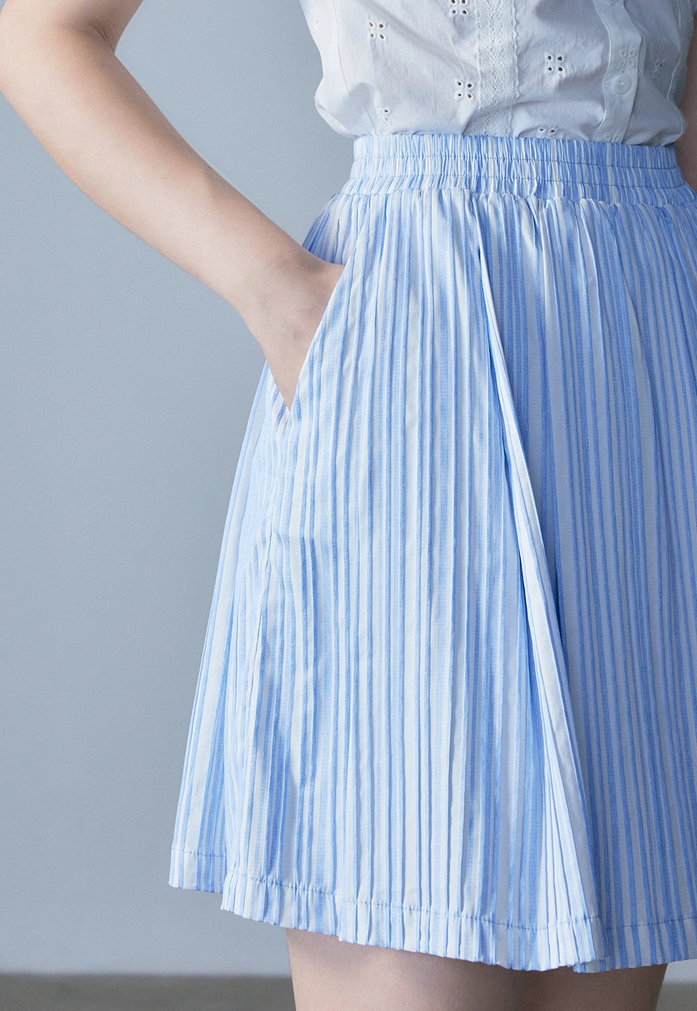 Women's Striped Pleated Skirt