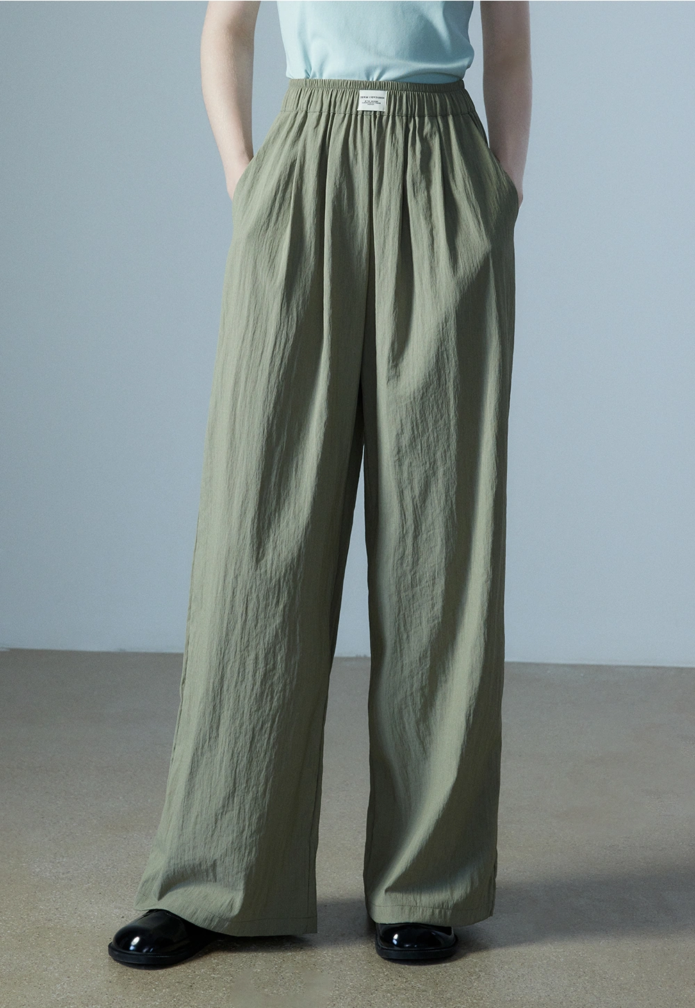 Women's Wide-Leg Pants