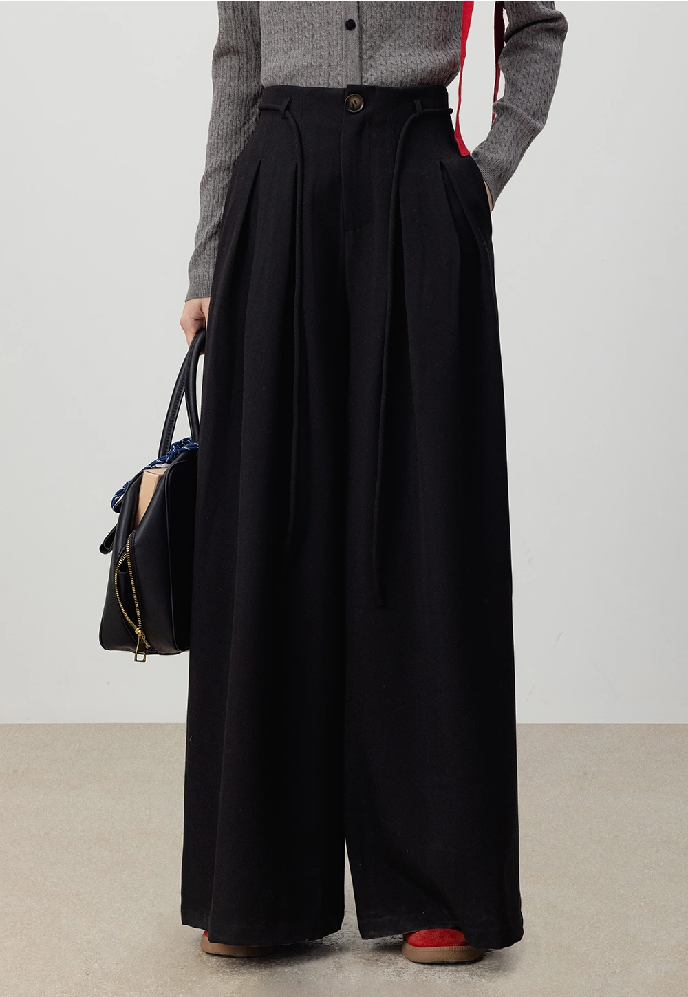 Wide-Leg Pleated Trousers with Belted Detail