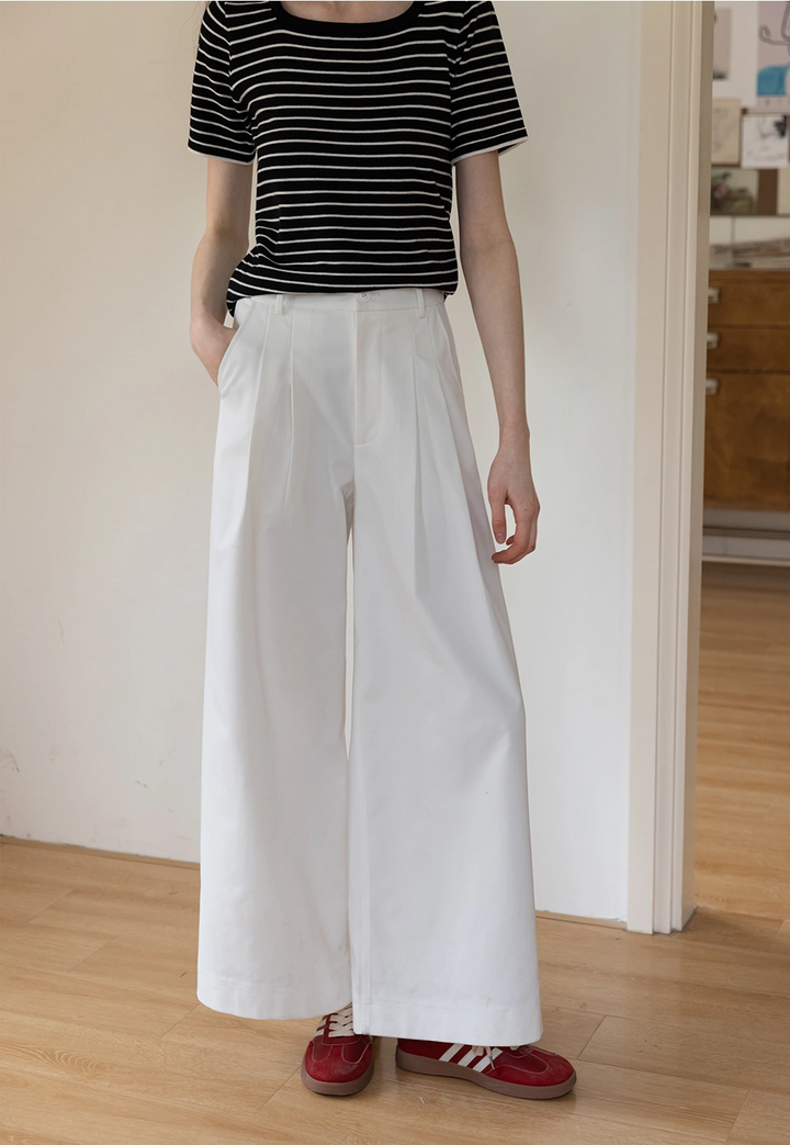 Women's White Wide-Leg Pleated Trousers