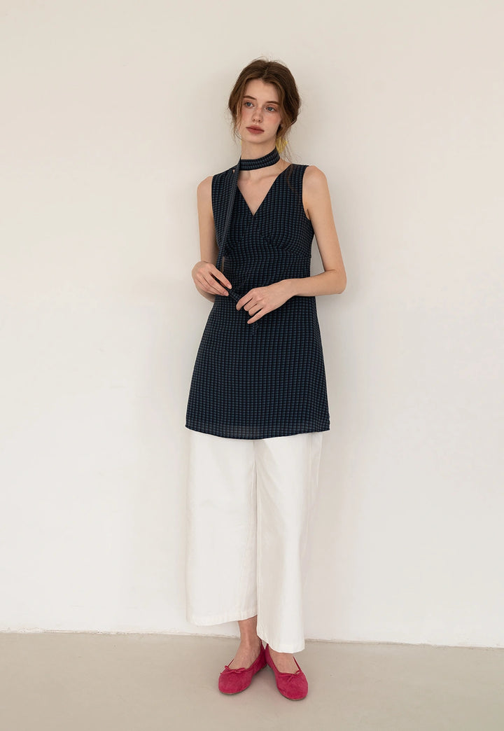 Chic Navy Wide-Leg Trousers for Effortless Style