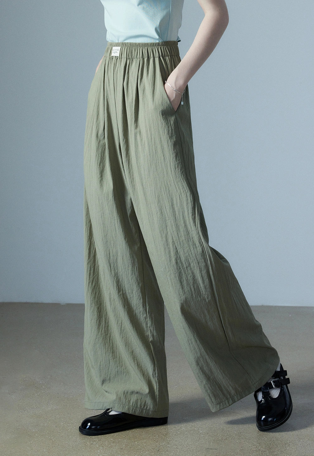 Women's Wide-Leg Pants