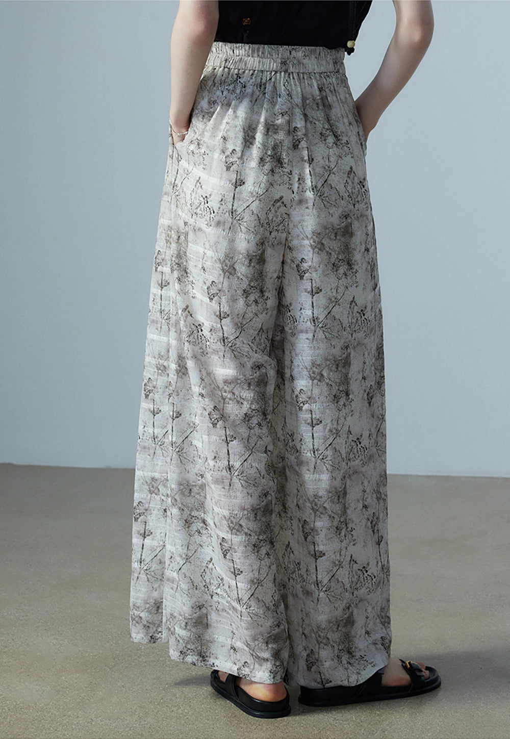 Women's Wide-Leg Printed Trousers