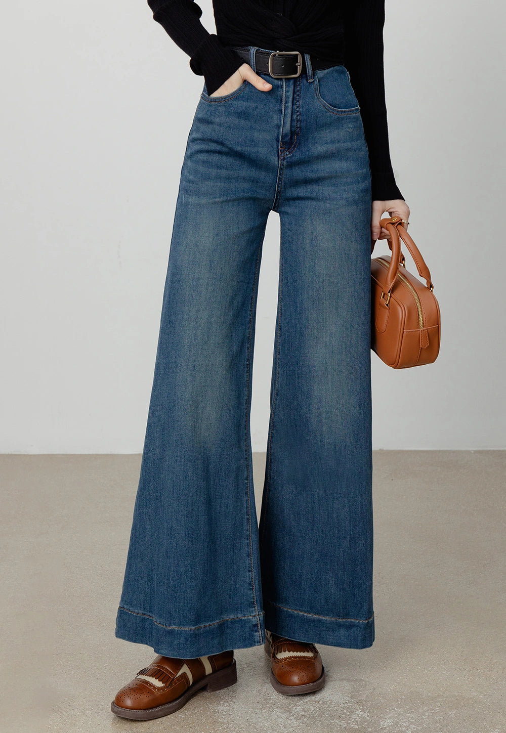 Women's High-Waisted Wide-Leg Jeans