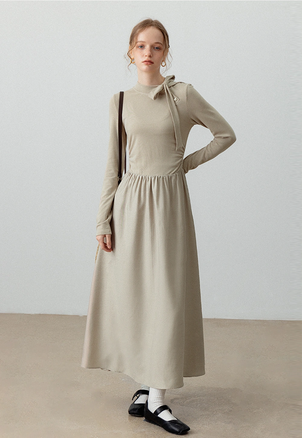 Women's Long-Sleeve Tie-Neck Midi Dress