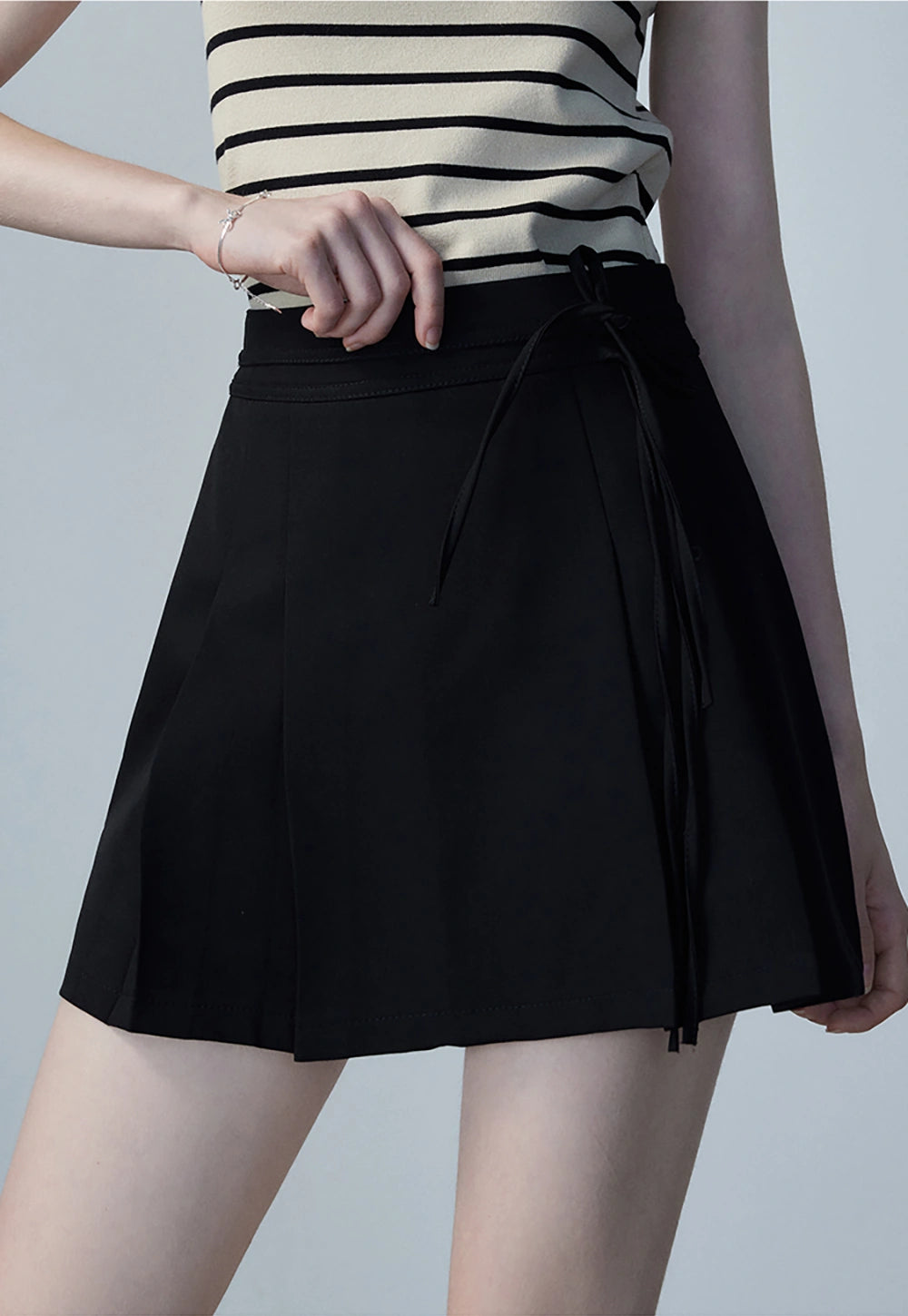 Women's Pleated Mini Skirt