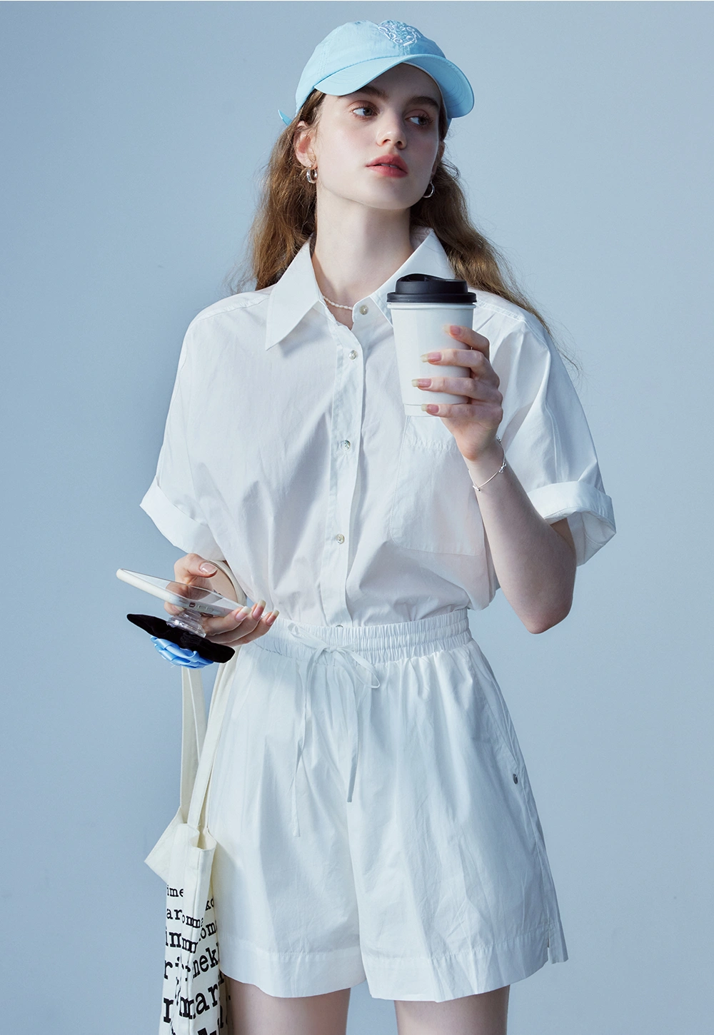 Ensemble deux pièces chemise boutonnée et short pour femme