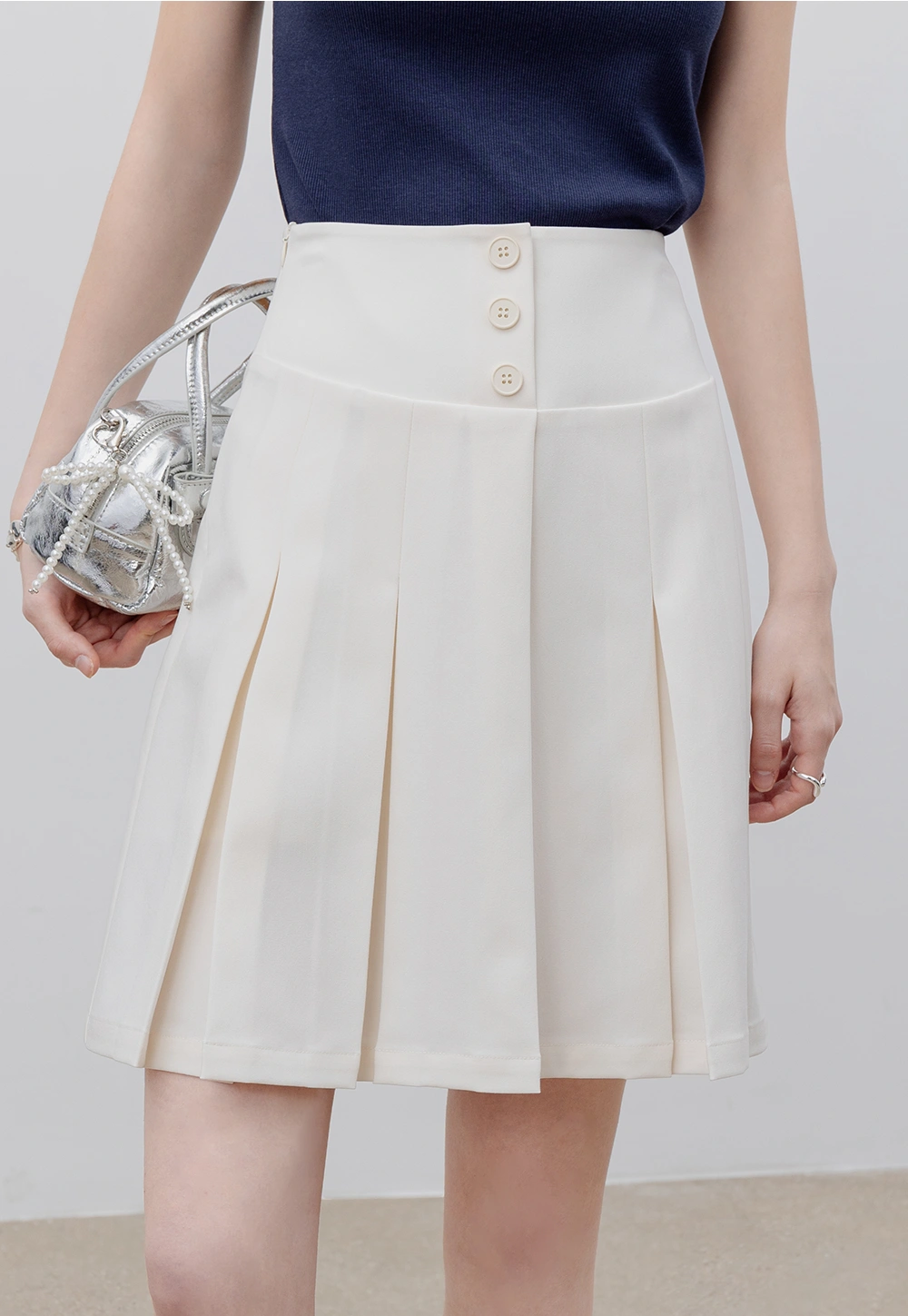 Women's High-Waisted Pleated Skirt with Button Detail