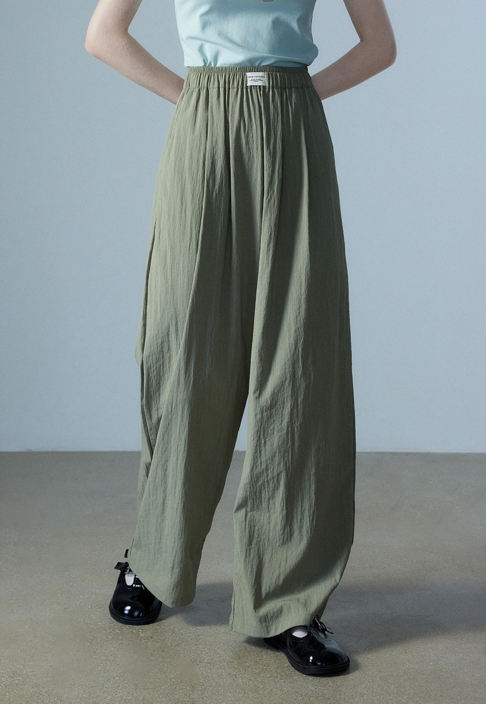 Women's Wide-Leg Pants