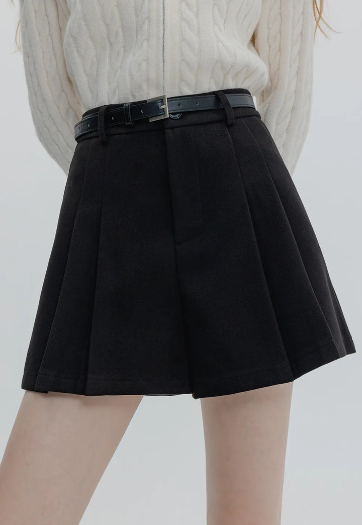 Woman's High-Waisted Pleated Shorts with Belt in Dark Brown