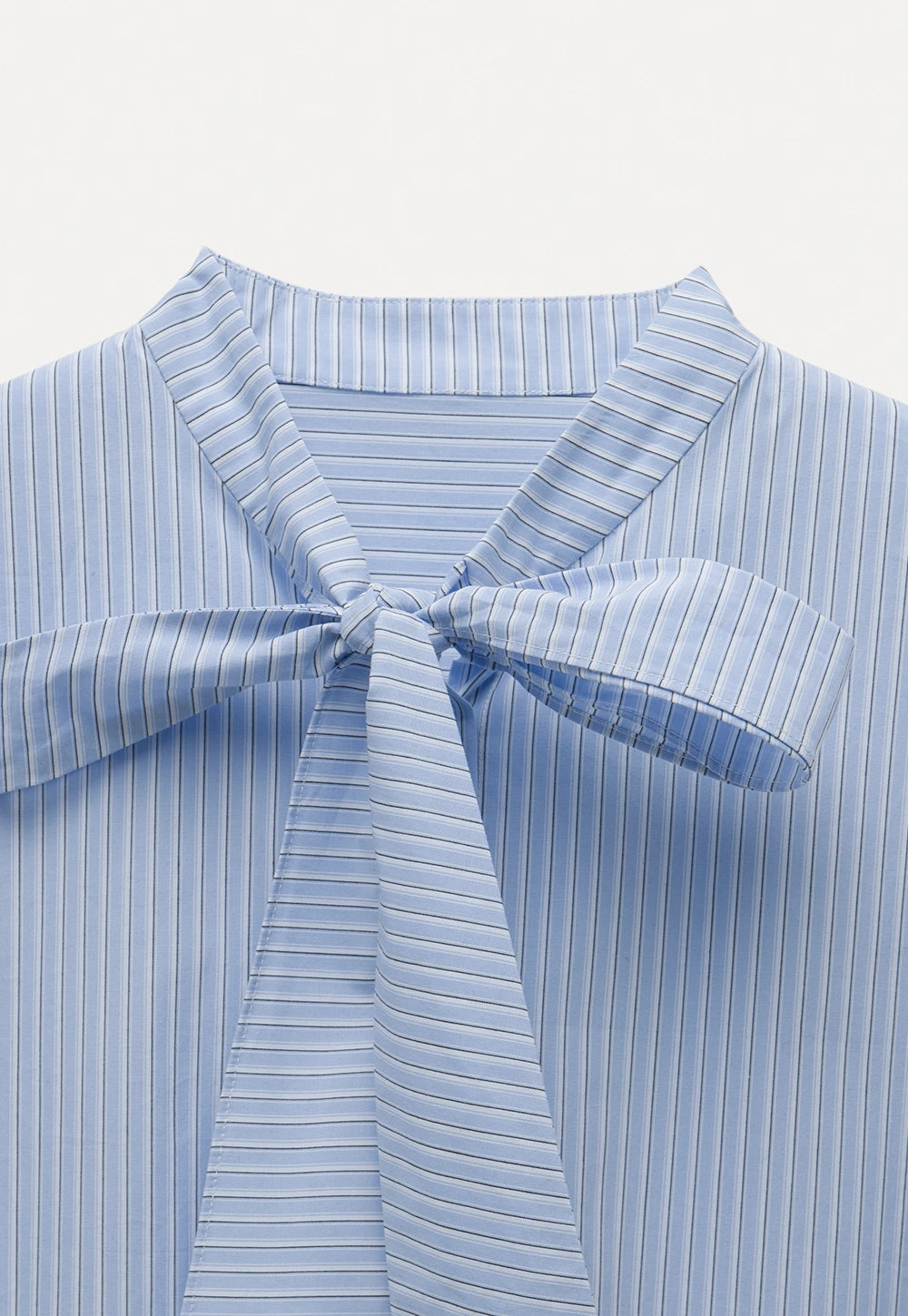 Women’s Striped Bow Tie Blouse