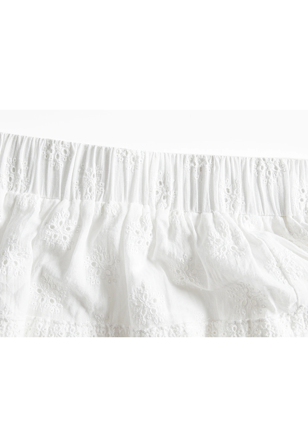 Women's White Lace Mini Skirt