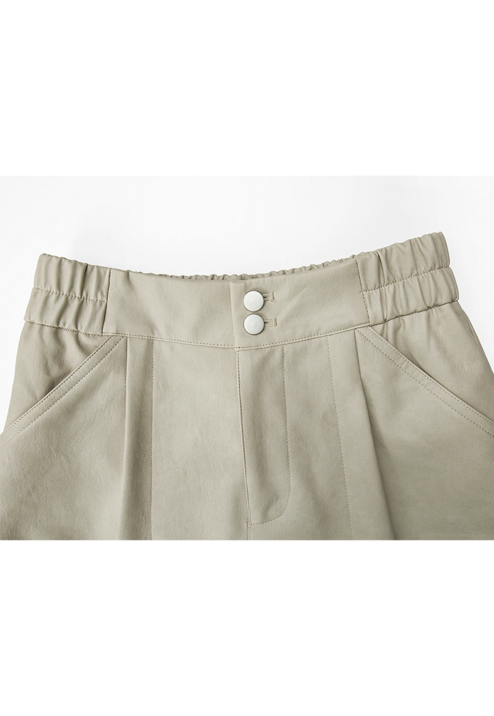 Women's High-Waisted Pleated Shorts