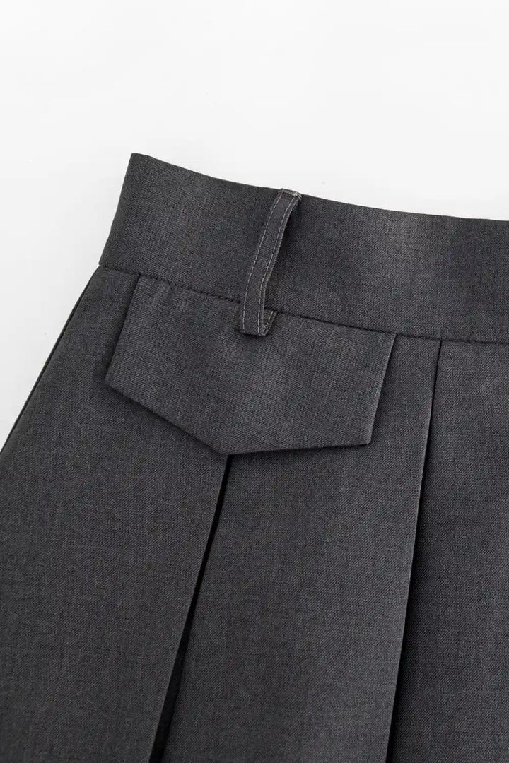 Elegant Pleated Midi Skirt with Pocket Flap Detail
