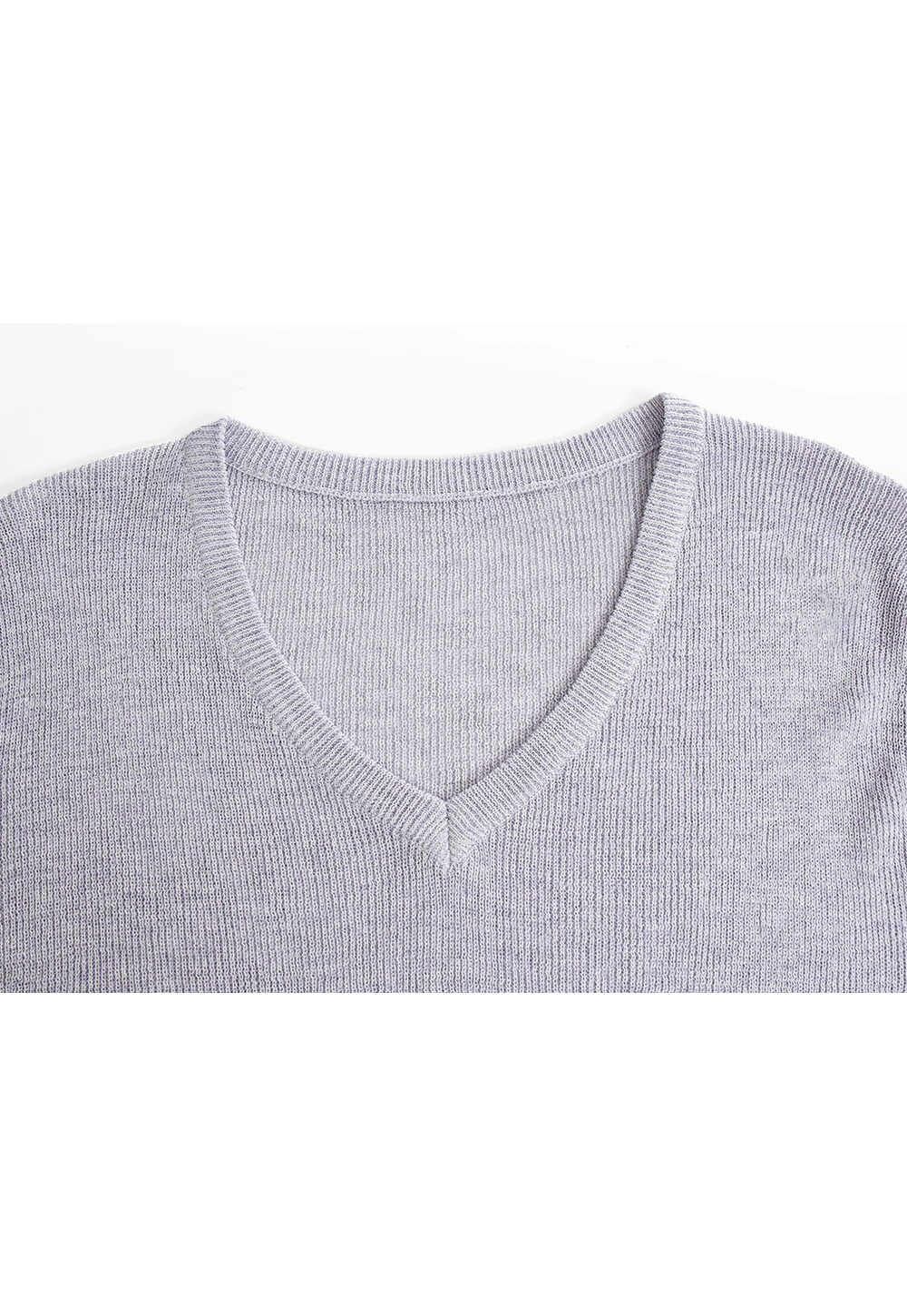 Women's V-neck Knitwear