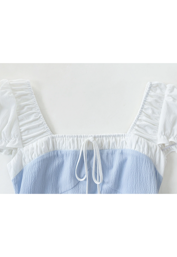 Abito midi con maniche a sbuffo da donna in blu e bianco