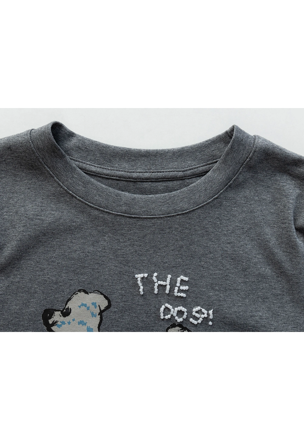 T-shirt graphique pour femmes avec imprimé chien