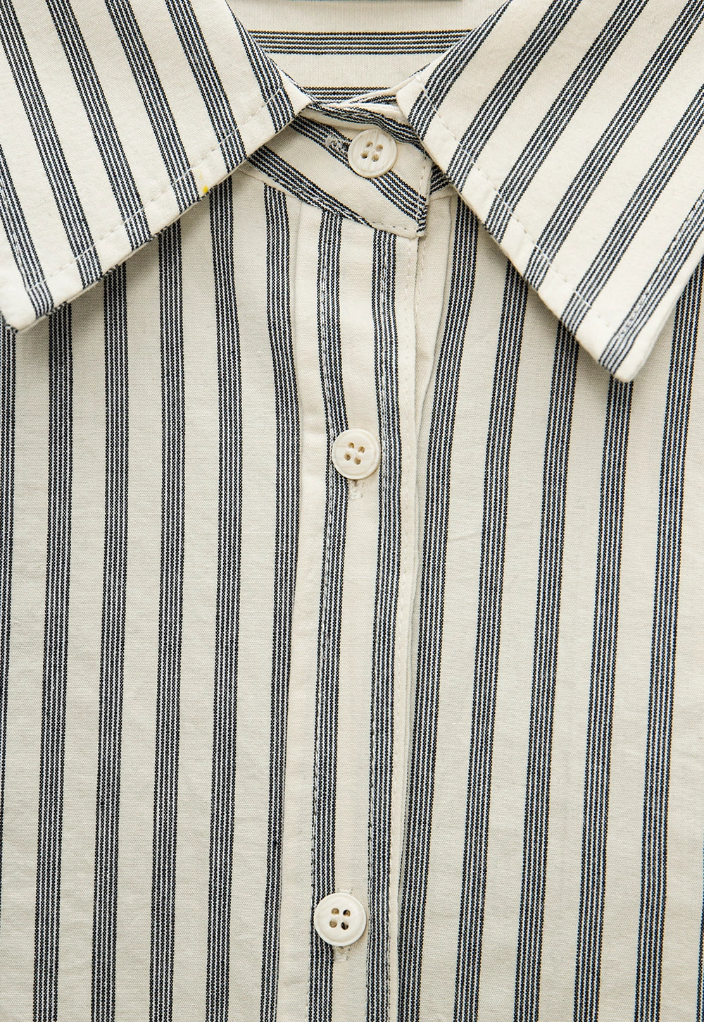 Women's Striped Long-Sleeve Button-Up Shirt