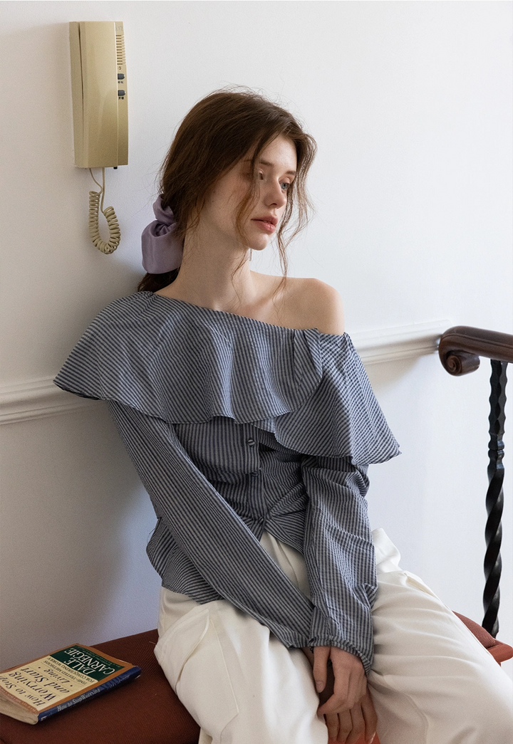 Off-Shoulder Ruffled Checkered Top with Long Sleeves