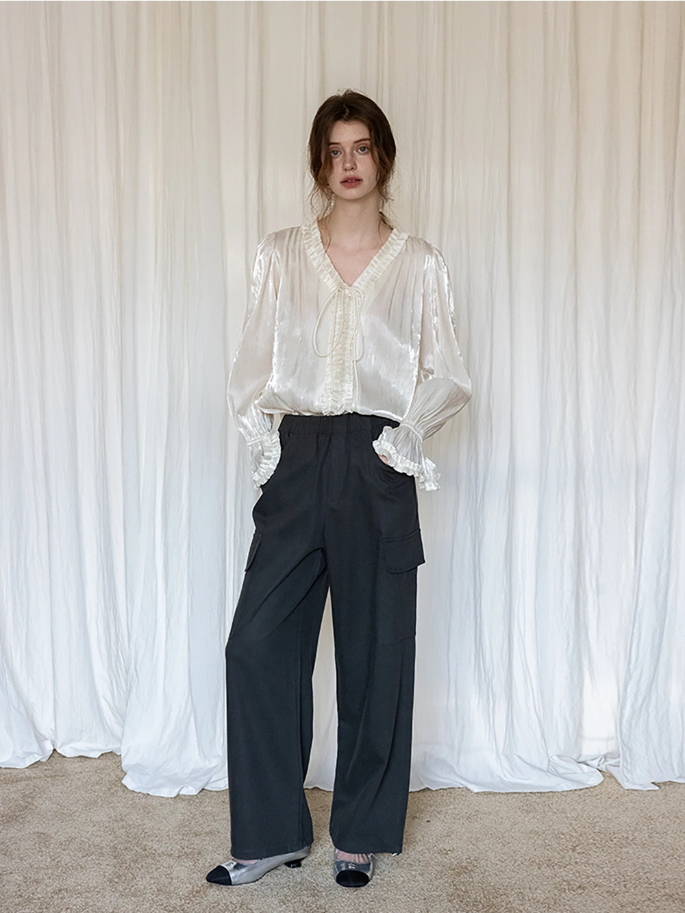 Wide-Leg Cargo Pants with Elastic Waist