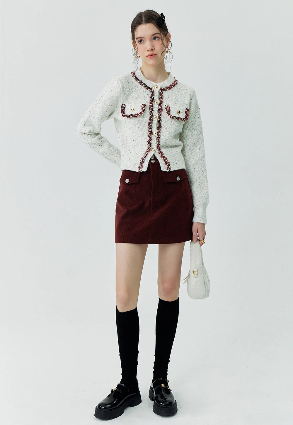 Skirt Mini Maroon Corduroy yang bergaya dengan Poket Berbutang - Fall Fashion Essential